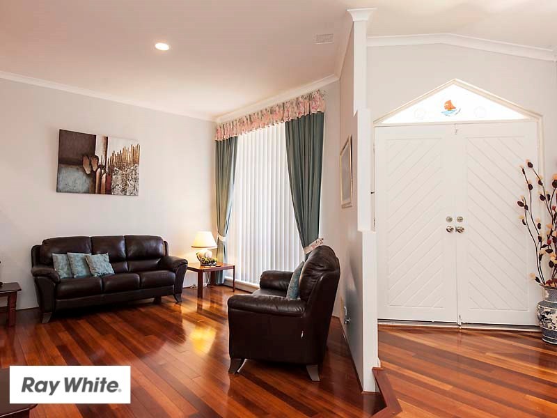 16 Bollinger Close, The Vines WA 6069
