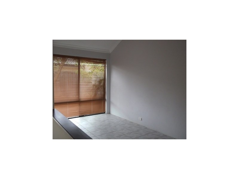 3 Vaucluse Crescent, Ellenbrook WA 6069