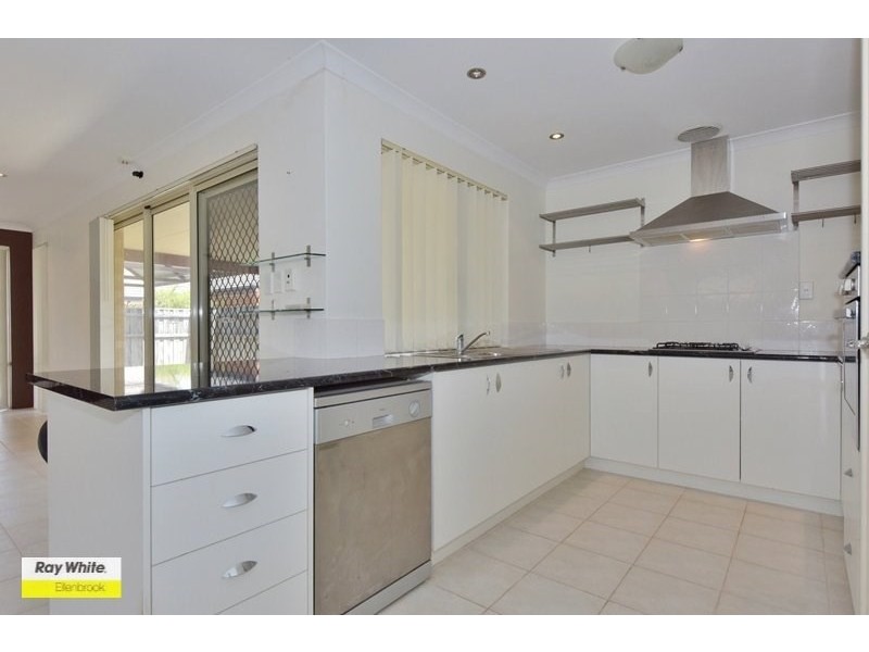 34B Parnham Avenue, Ellenbrook WA 6069