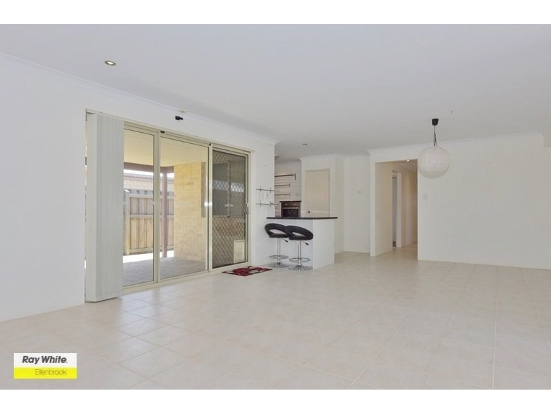 34B Parnham Avenue, Ellenbrook WA 6069