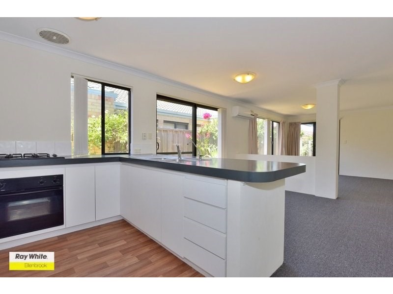 44 Sunray Circle, Ellenbrook WA 6069