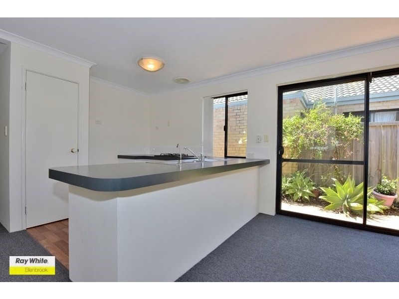 44 Sunray Circle, Ellenbrook WA 6069