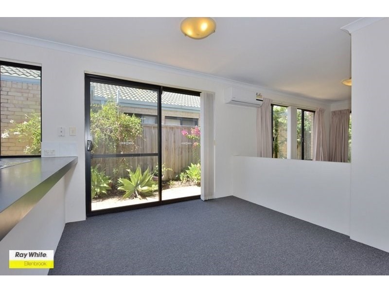 44 Sunray Circle, Ellenbrook WA 6069