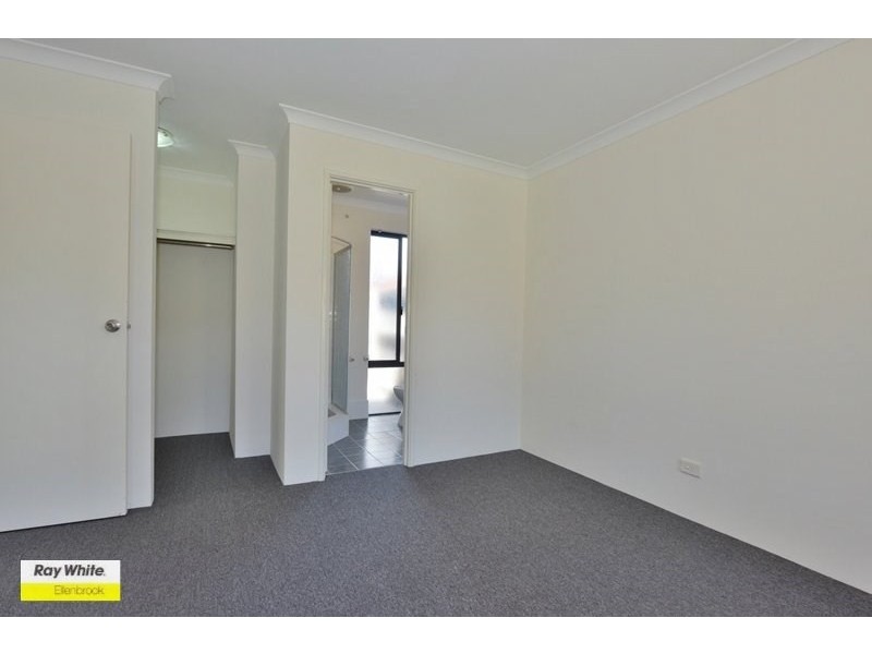 44 Sunray Circle, Ellenbrook WA 6069