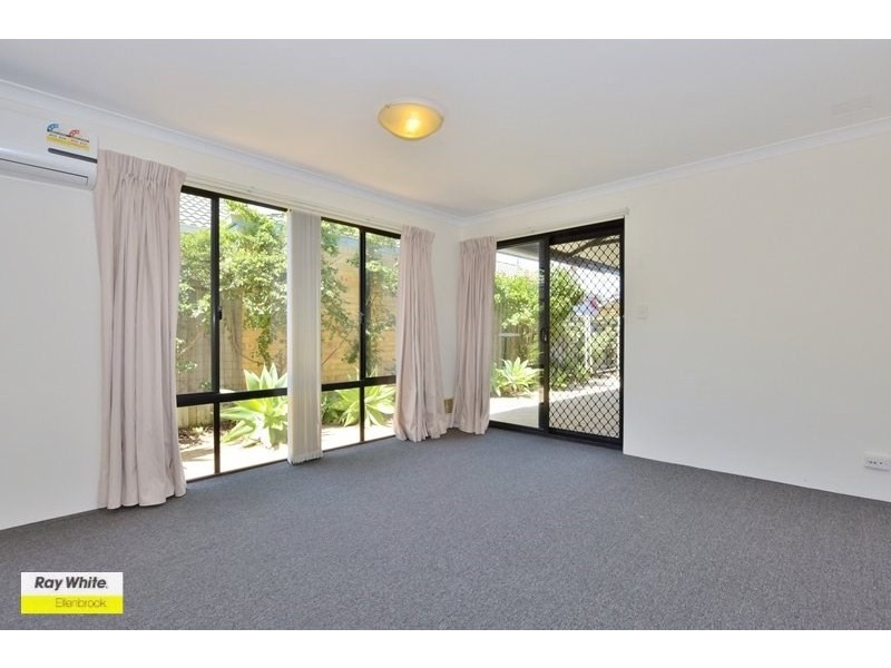 44 Sunray Circle, Ellenbrook WA 6069