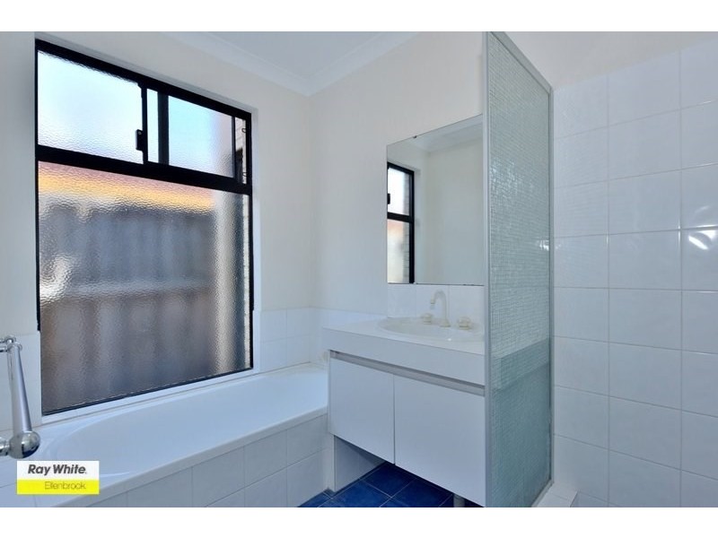 44 Sunray Circle, Ellenbrook WA 6069