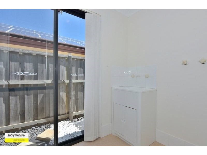 44 Sunray Circle, Ellenbrook WA 6069