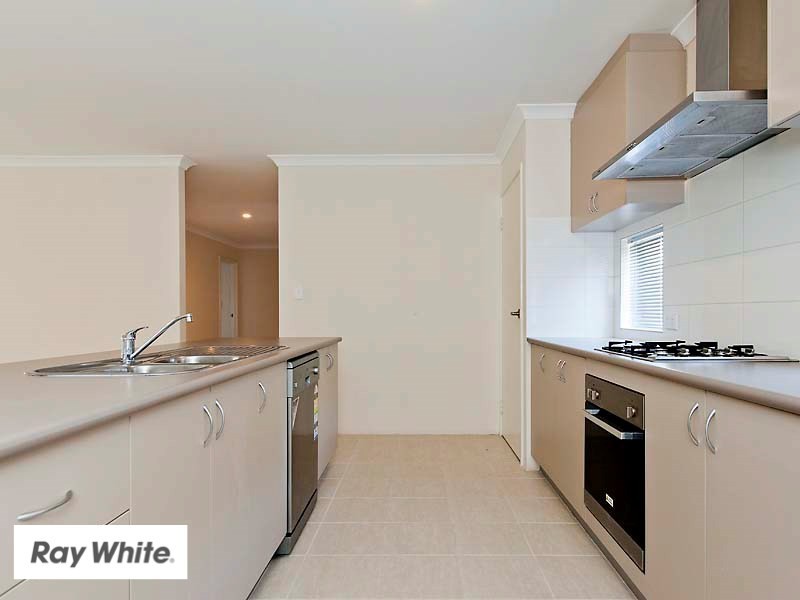 31 Pierre Bend, Ellenbrook WA 6069