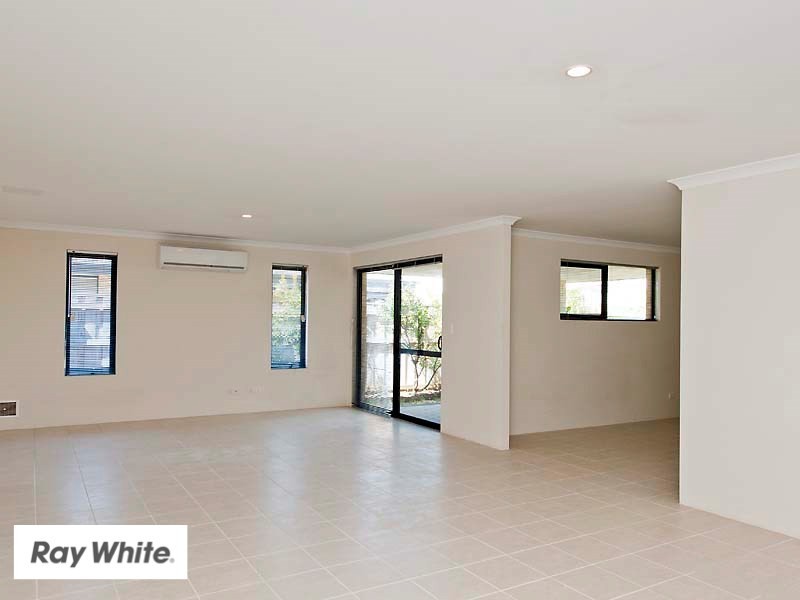 31 Pierre Bend, Ellenbrook WA 6069