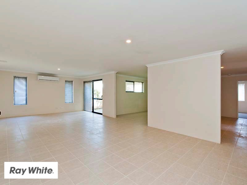 31 Pierre Bend, Ellenbrook WA 6069