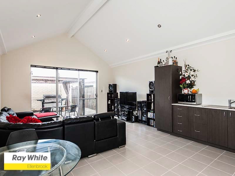 44 Delapre Drive, Ellenbrook WA 6069