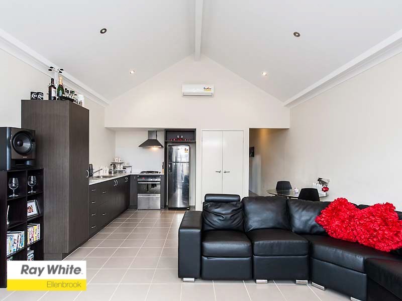 44 Delapre Drive, Ellenbrook WA 6069