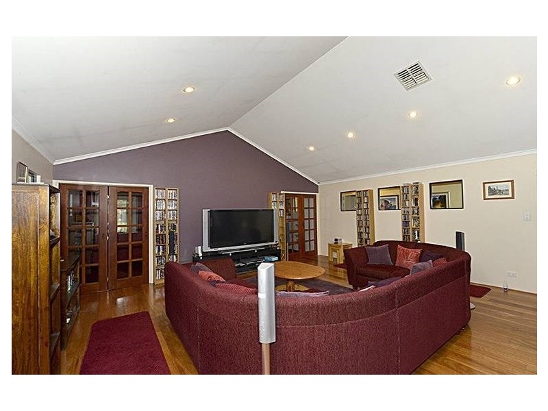 4 Elata Close, Ellenbrook WA 6069