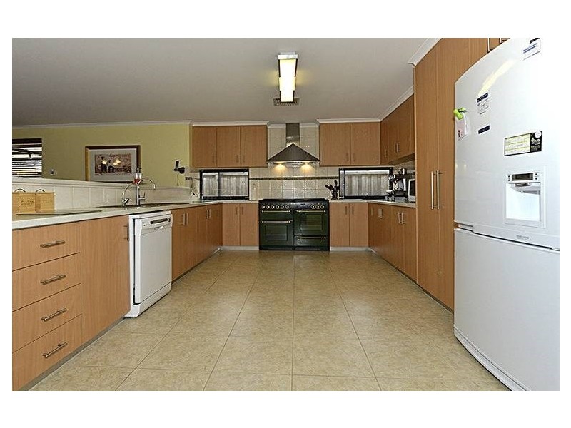 4 Elata Close, Ellenbrook WA 6069