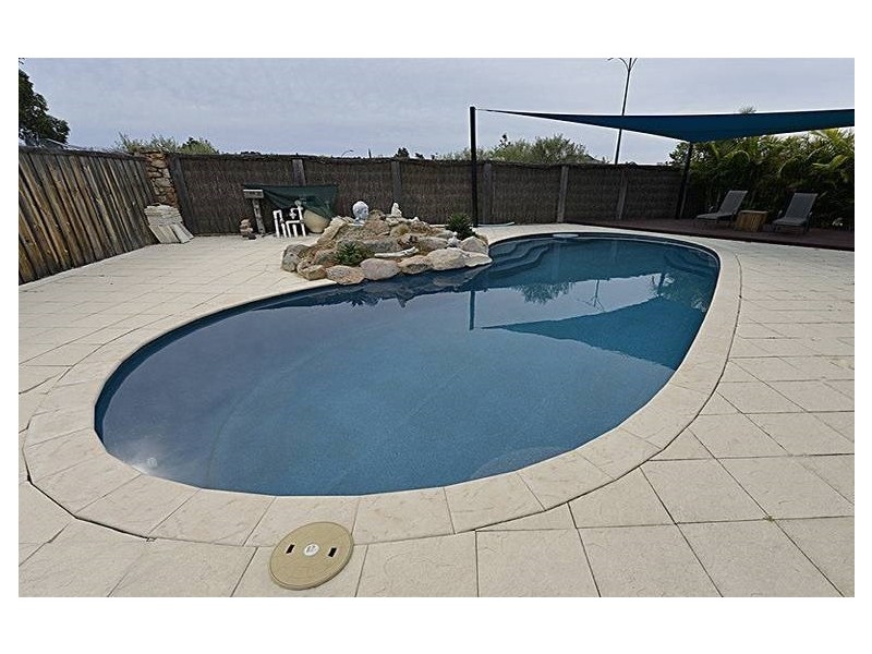 4 Elata Close, Ellenbrook WA 6069