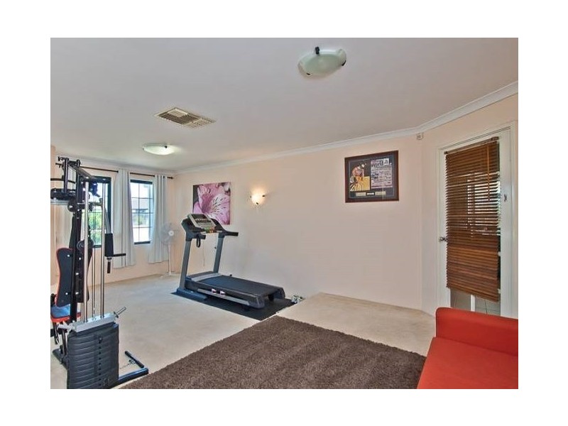 71 San Lorenzo Boulevard, Ellenbrook WA 6069