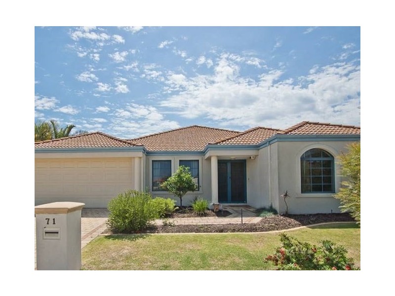 71 San Lorenzo Boulevard, Ellenbrook WA 6069