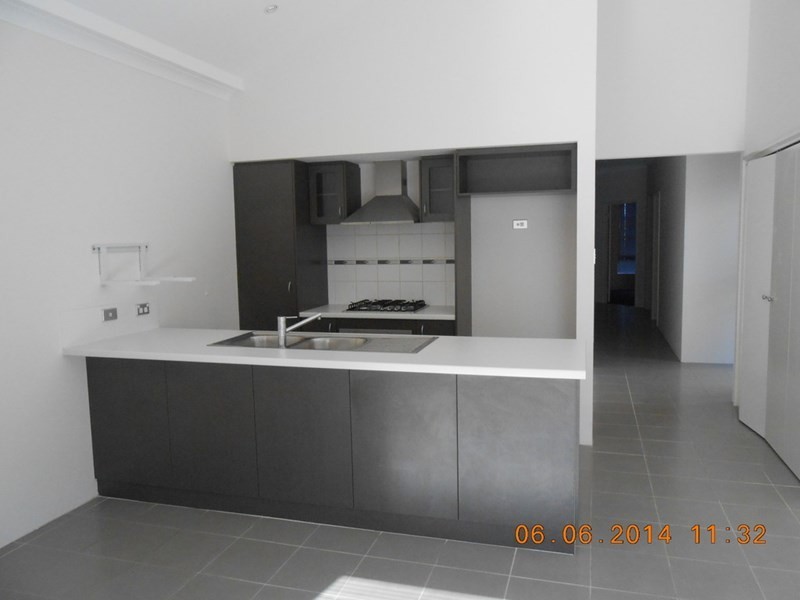 6 Flecker Promenade, Aveley WA 6069