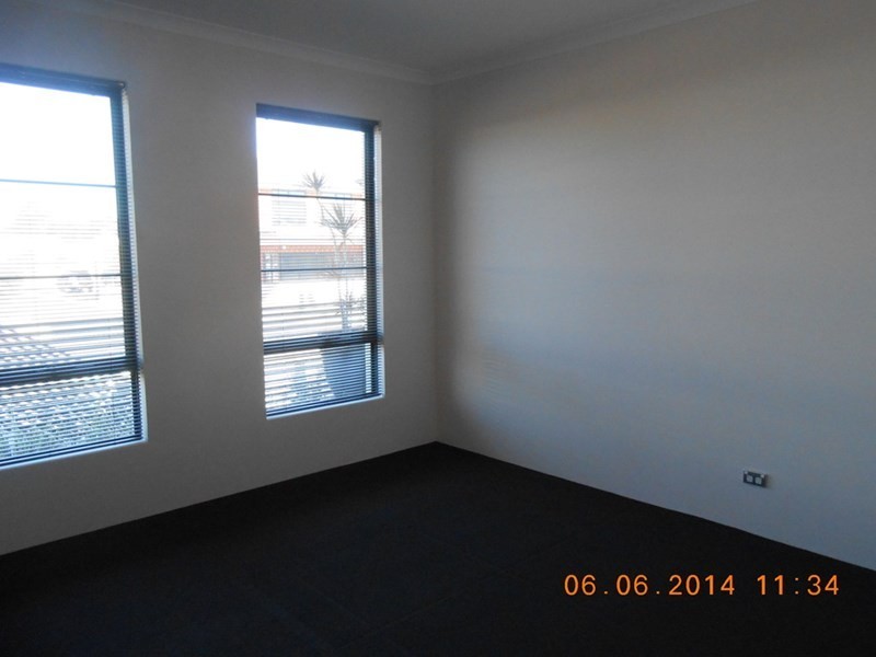 6 Flecker Promenade, Aveley WA 6069