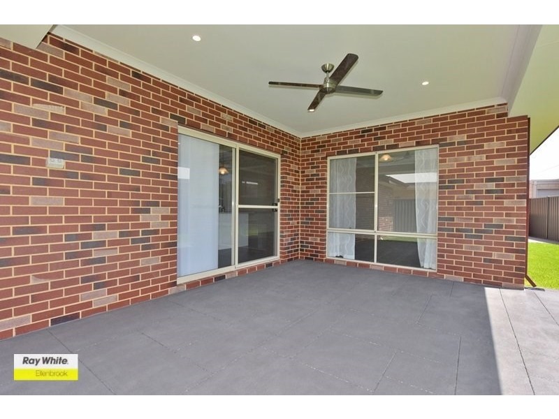 20 Dalmilling Drive, The Vines WA 6069