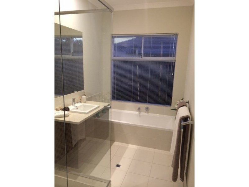 23 Virago Street, Aveley WA 6069