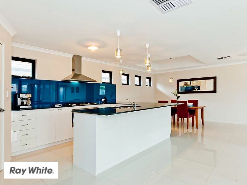 33 Bellazario Prom, Aveley WA 6069