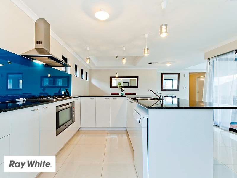 33 Bellazario Prom, Aveley WA 6069