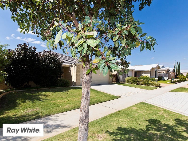 9 Redbank Drive, Ellenbrook WA 6069