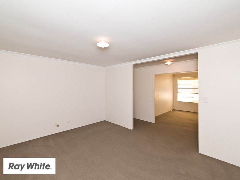 9 Redbank Drive, Ellenbrook WA 6069