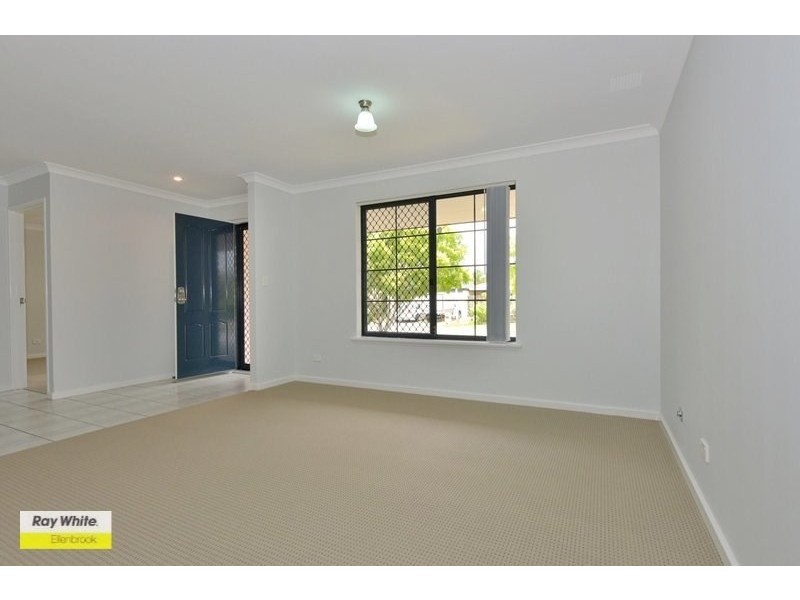 9 Granesse Drive, Ellenbrook WA 6069