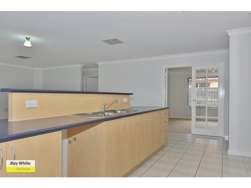 9 Granesse Drive, Ellenbrook WA 6069