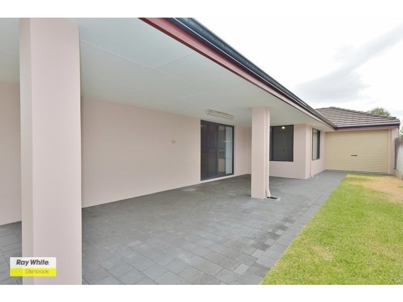 9 Granesse Drive, Ellenbrook WA 6069