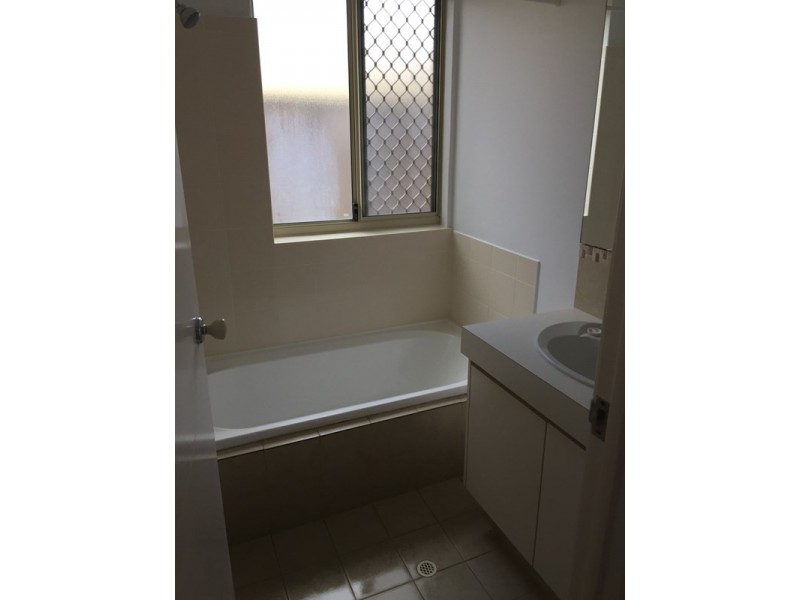 7 Westbrook Parade, Ellenbrook WA 6069