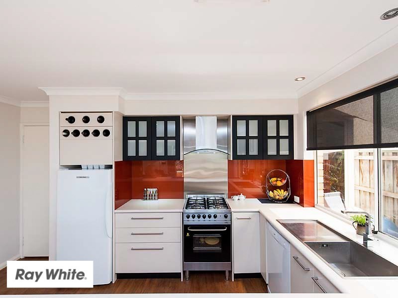 37 Lakefront Circle, The Vines WA 6069