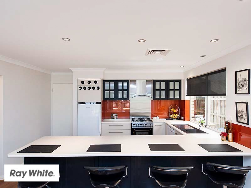 37 Lakefront Circle, The Vines WA 6069