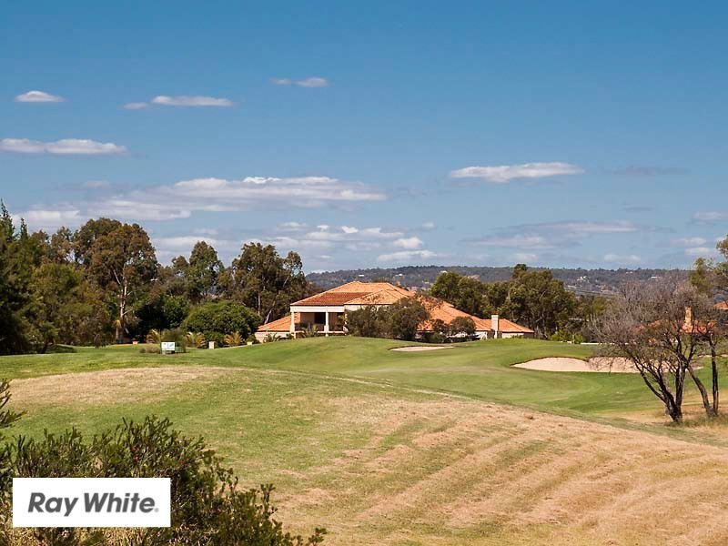 37 Lakefront Circle, The Vines WA 6069