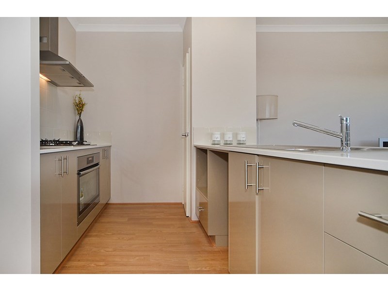 8 Mauve Way, Aveley WA 6069