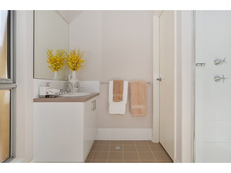 8 Mauve Way, Aveley WA 6069