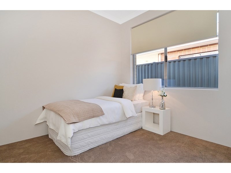 8 Mauve Way, Aveley WA 6069