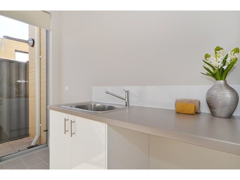 8 Mauve Way, Aveley WA 6069