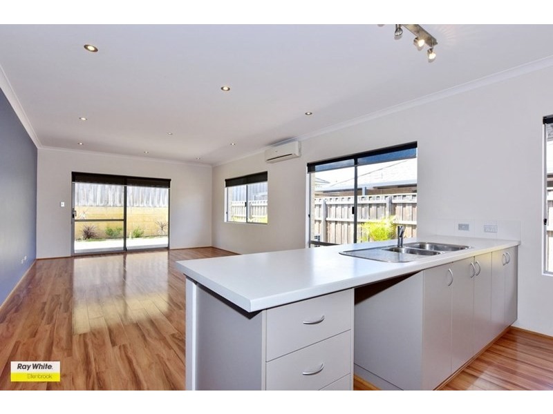 8 Coldstream Pass, Ellenbrook WA 6069