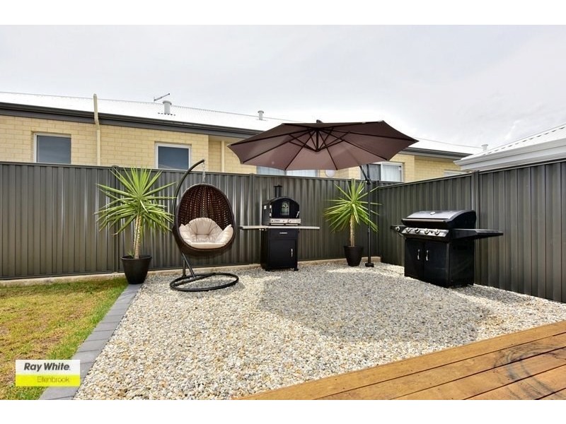 23 Alverda, Parade, Aveley WA 6069