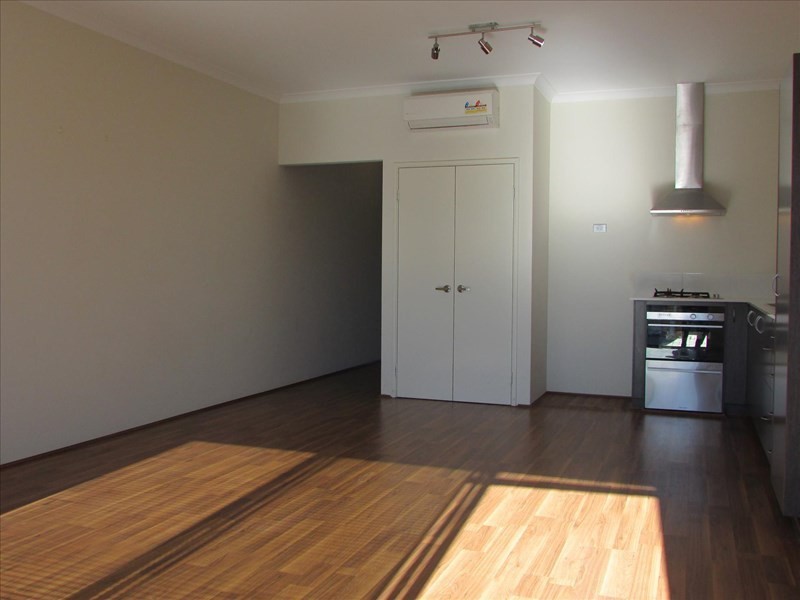 5 Stanbury Crescent, Ellenbrook WA 6069