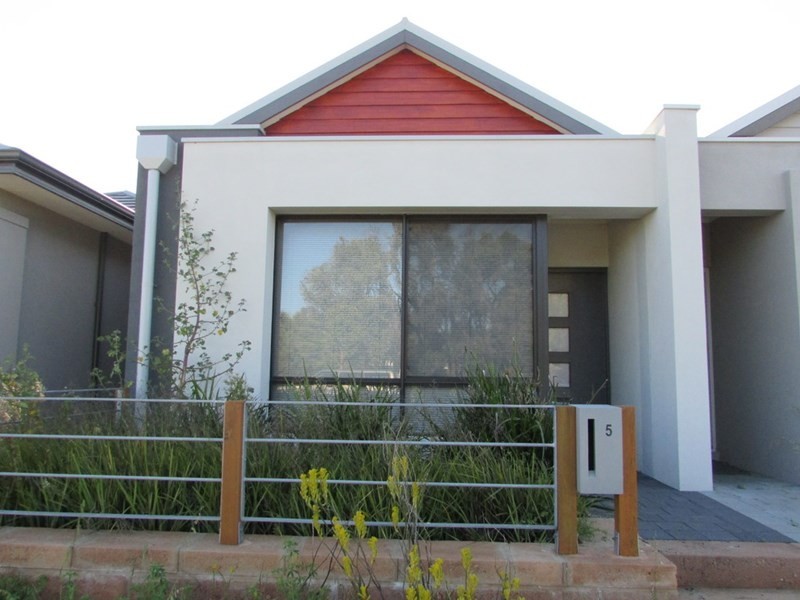 5 Stanbury Crescent, Ellenbrook WA 6069