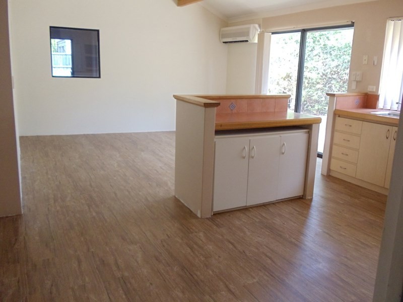 25 St Tropez Vista, Ellenbrook WA 6069