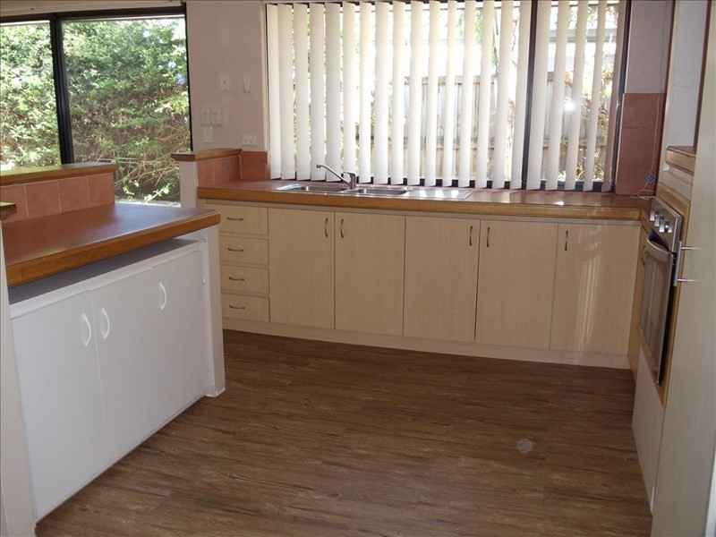 25 St Tropez Vista, Ellenbrook WA 6069