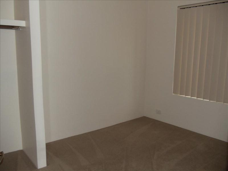 25 St Tropez Vista, Ellenbrook WA 6069