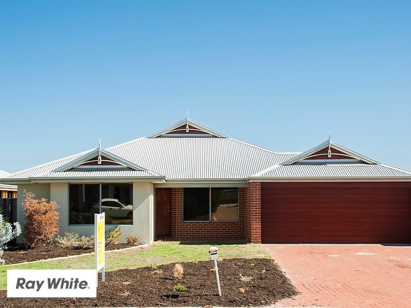 8 Hatfield Road, Ellenbrook WA 6069