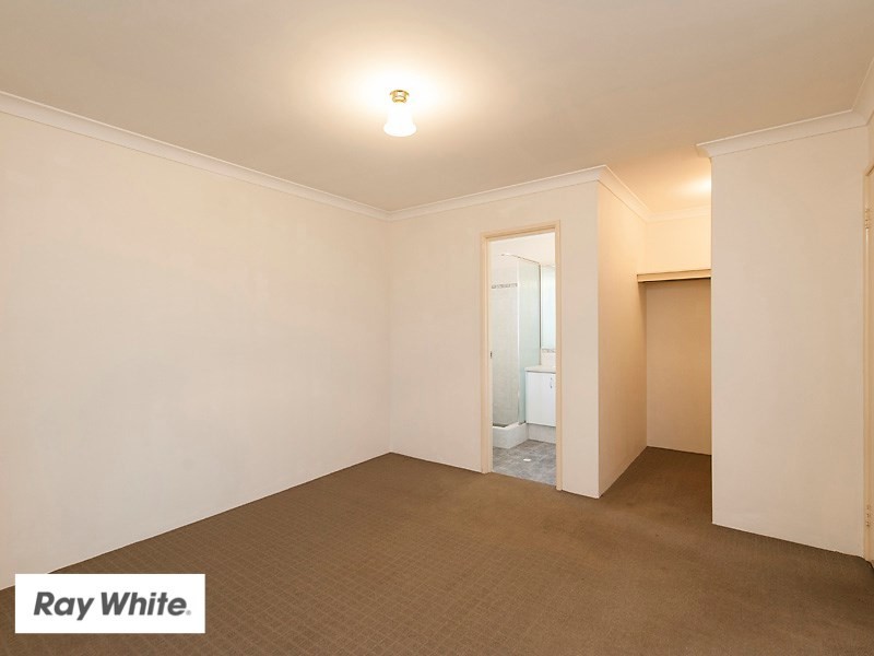 8 Hatfield Road, Ellenbrook WA 6069