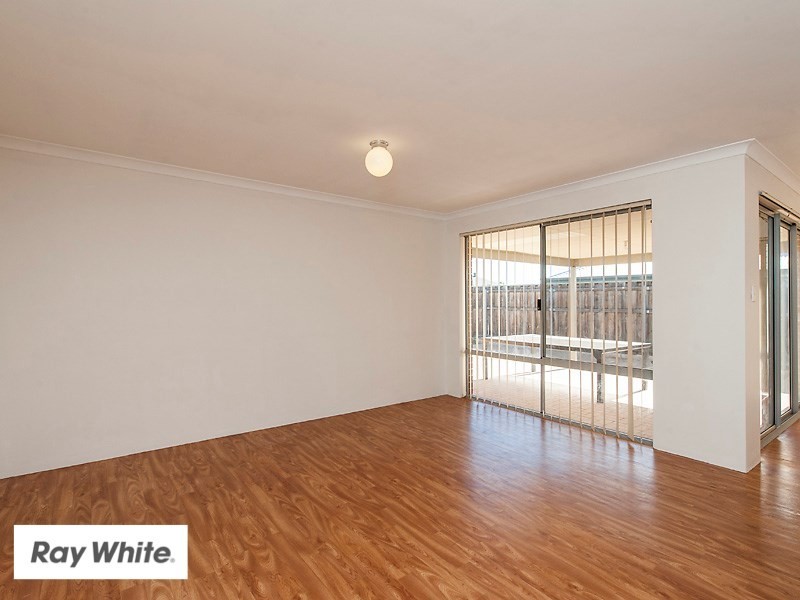 8 Hatfield Road, Ellenbrook WA 6069